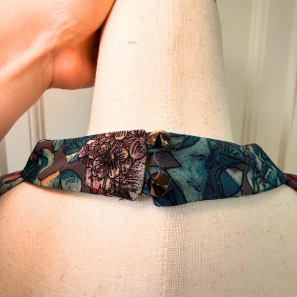 ASTR Blue Grey Burgundy Floral Back Cutout Shift Dress Size M - Picture 13 of 15